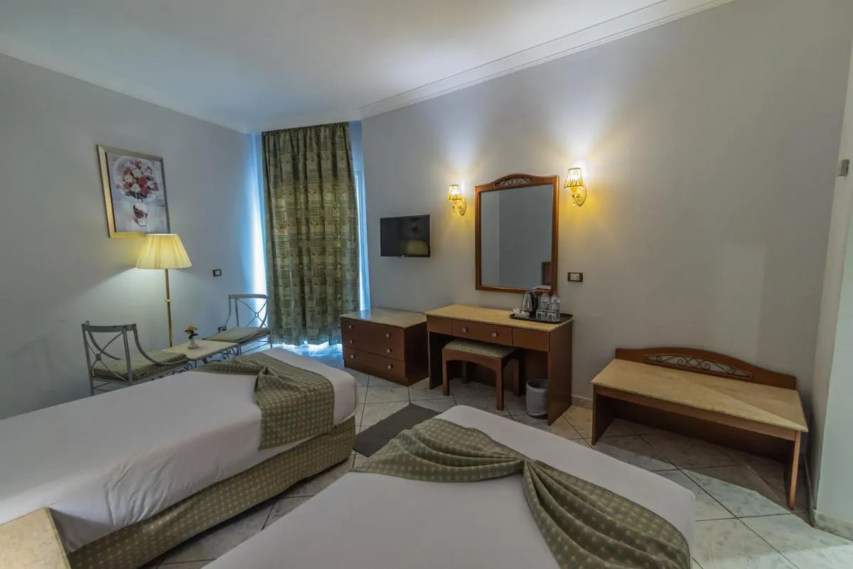 Image 1 of Dexon Roma Hotel