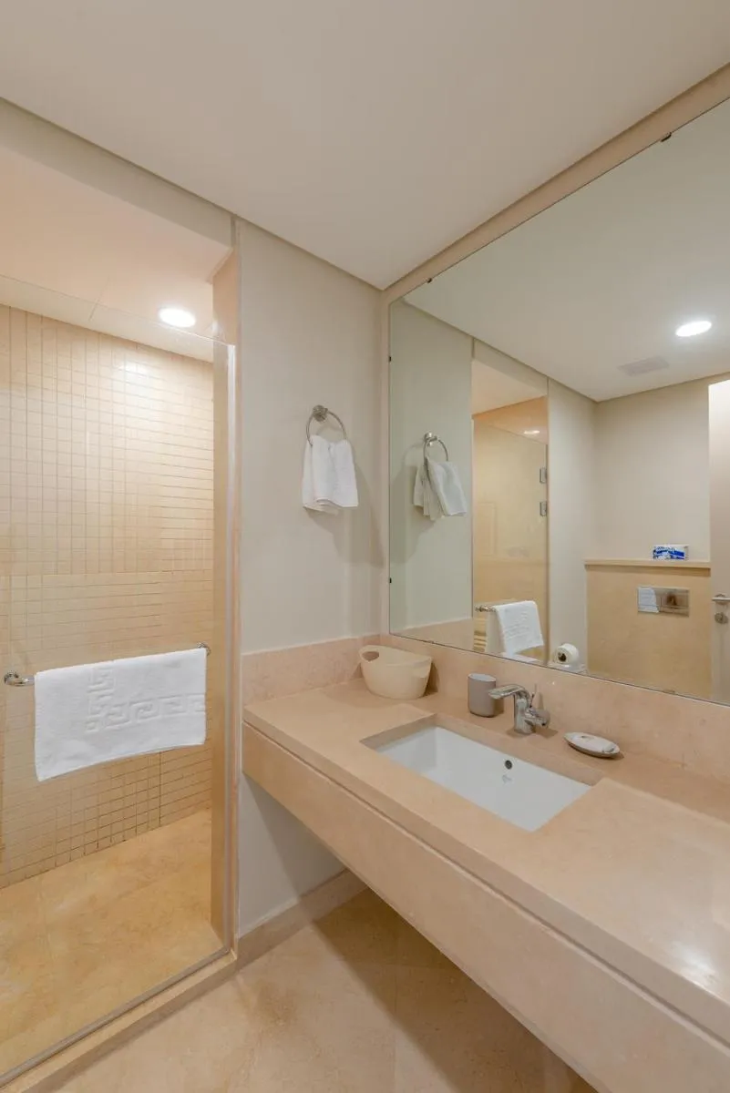 Image 3 of Elegant 2-Bedroom Apartment in Mangroovy, Pool & Beach