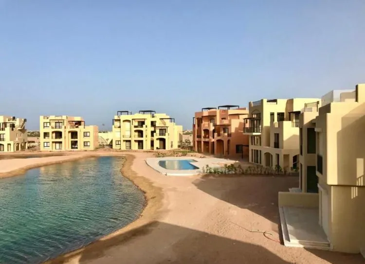 Image 5 of Emos Villa