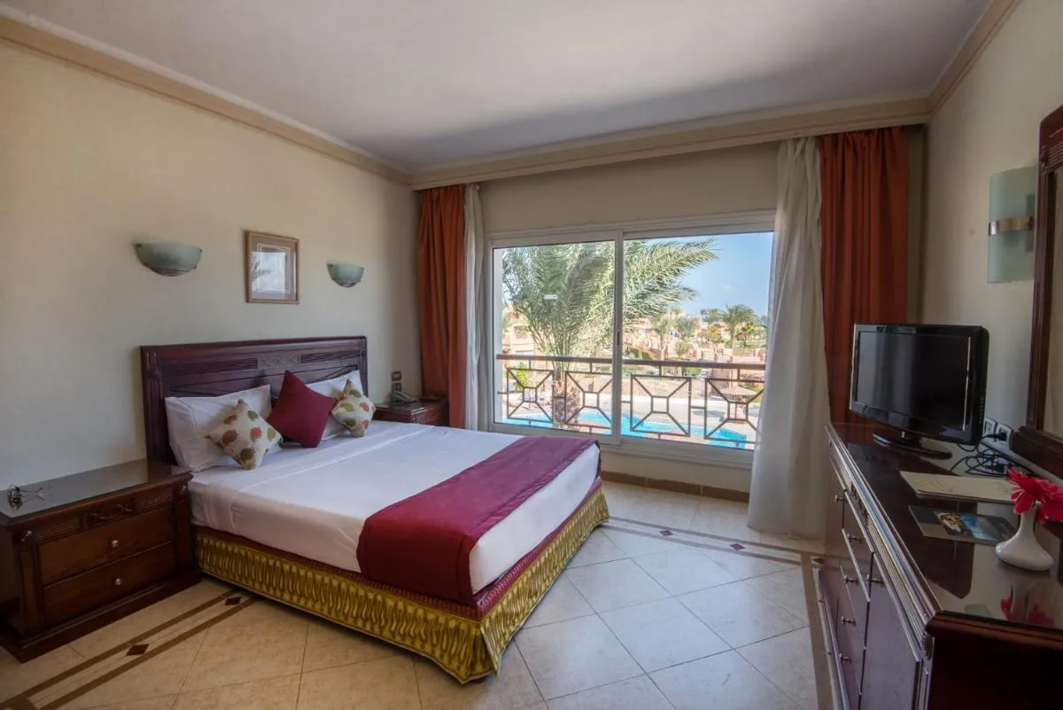 Image 1 of Imperial Shams Abu Soma