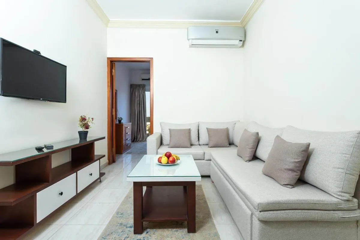 Image 2 of Lazur Hotel Apartments