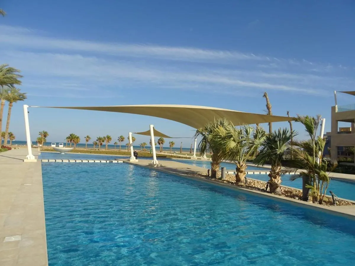 Image 2 of Mangroovy – 1BR GF +2 wall beds Garden & Pool view
