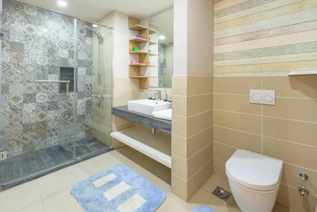 Image 2 of Marina Mosaique 1 BR Apartment with Pool view