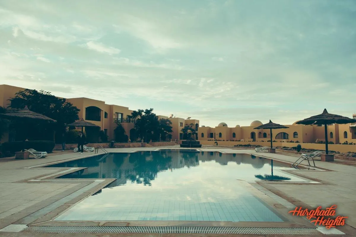 Image 2 of Pool View one bedroom at Hurghada – B101
