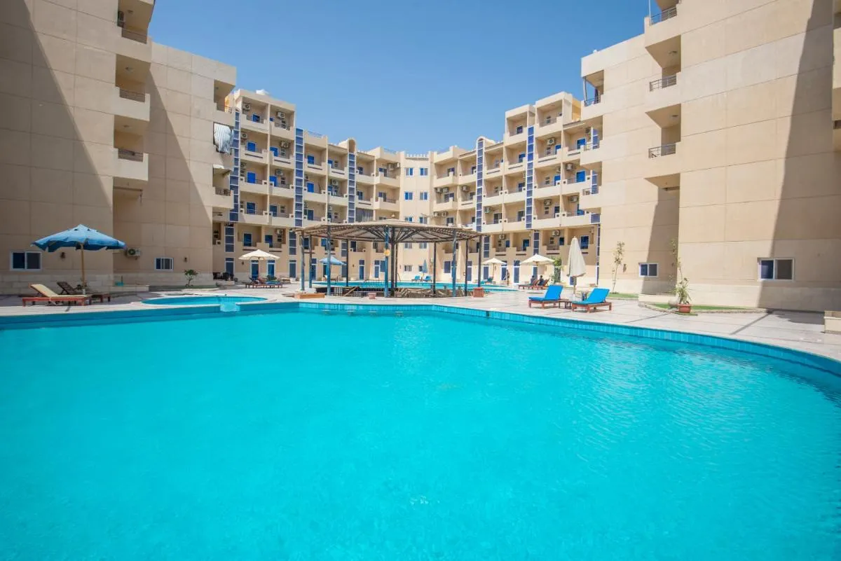 Image 3 of Poolside With Patio Near El Gouna – 2 x Large Pools & Kitchen – European Standards – Tiba Resort P4