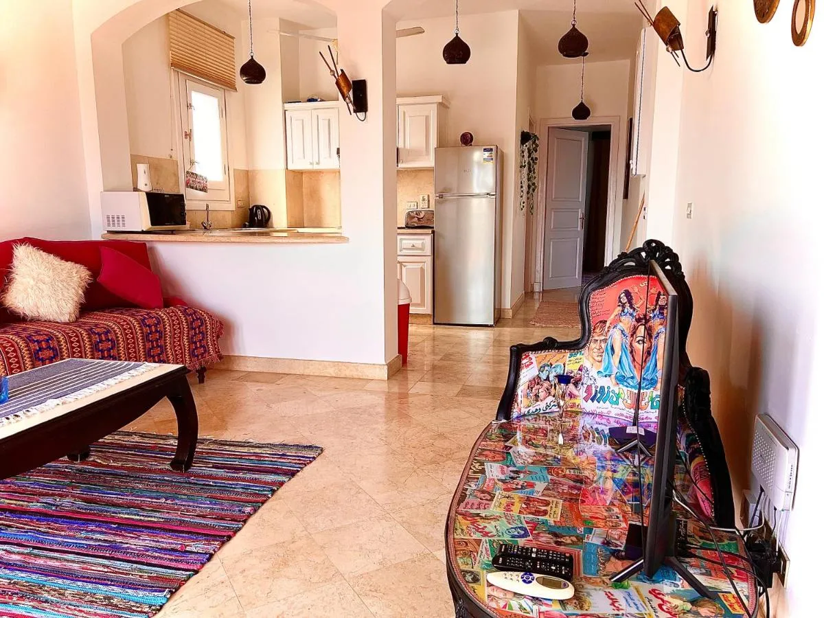Image 3 of South Marina Apartment Wi-Fi available
