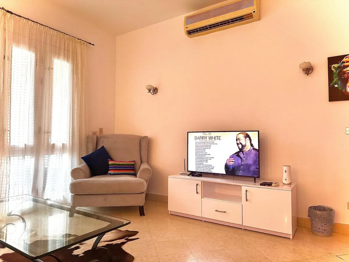 Image 5 of South marina apartment MS10 Wi-Fi available