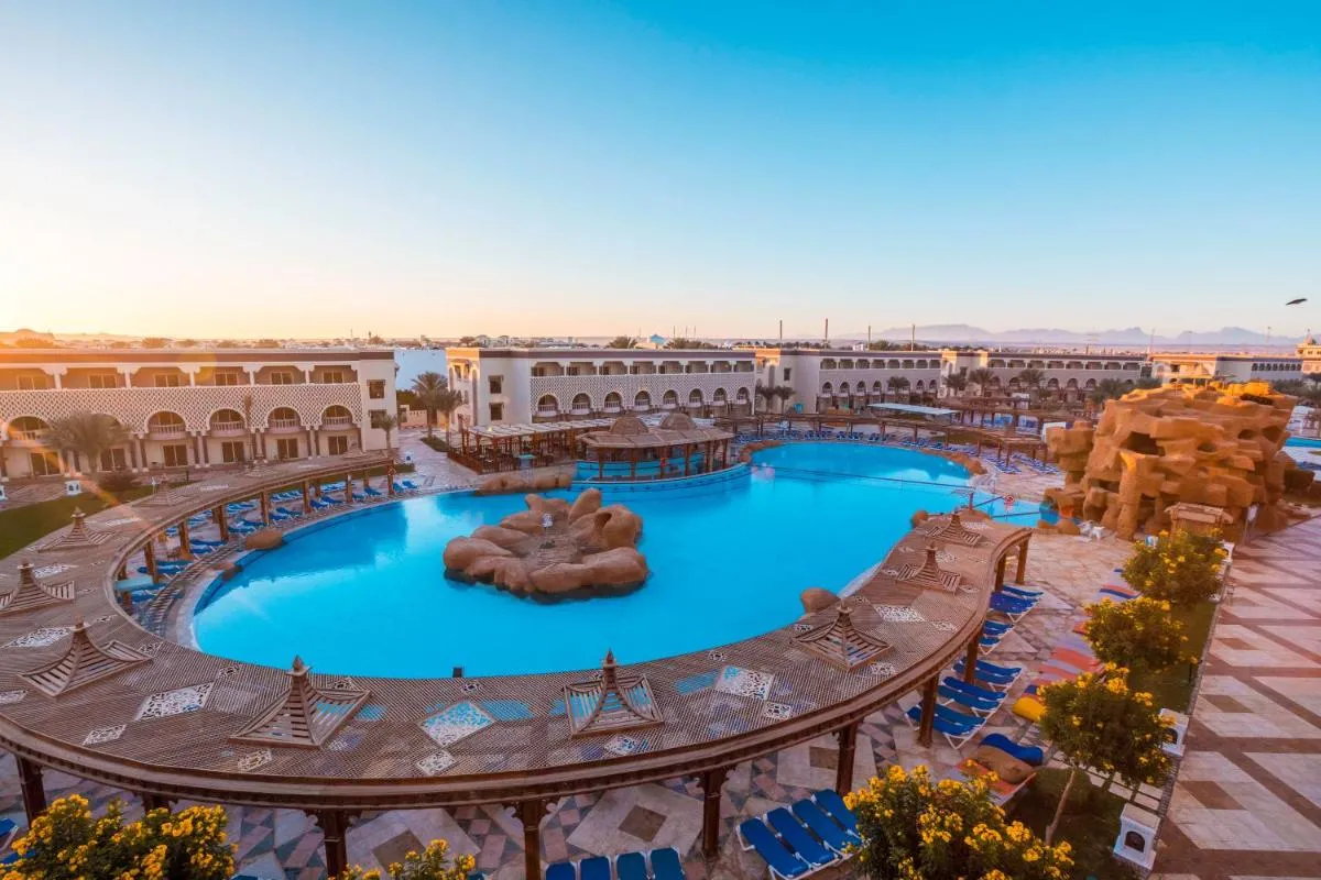 Image 2 of Sunrise Mamlouk Palace Resort