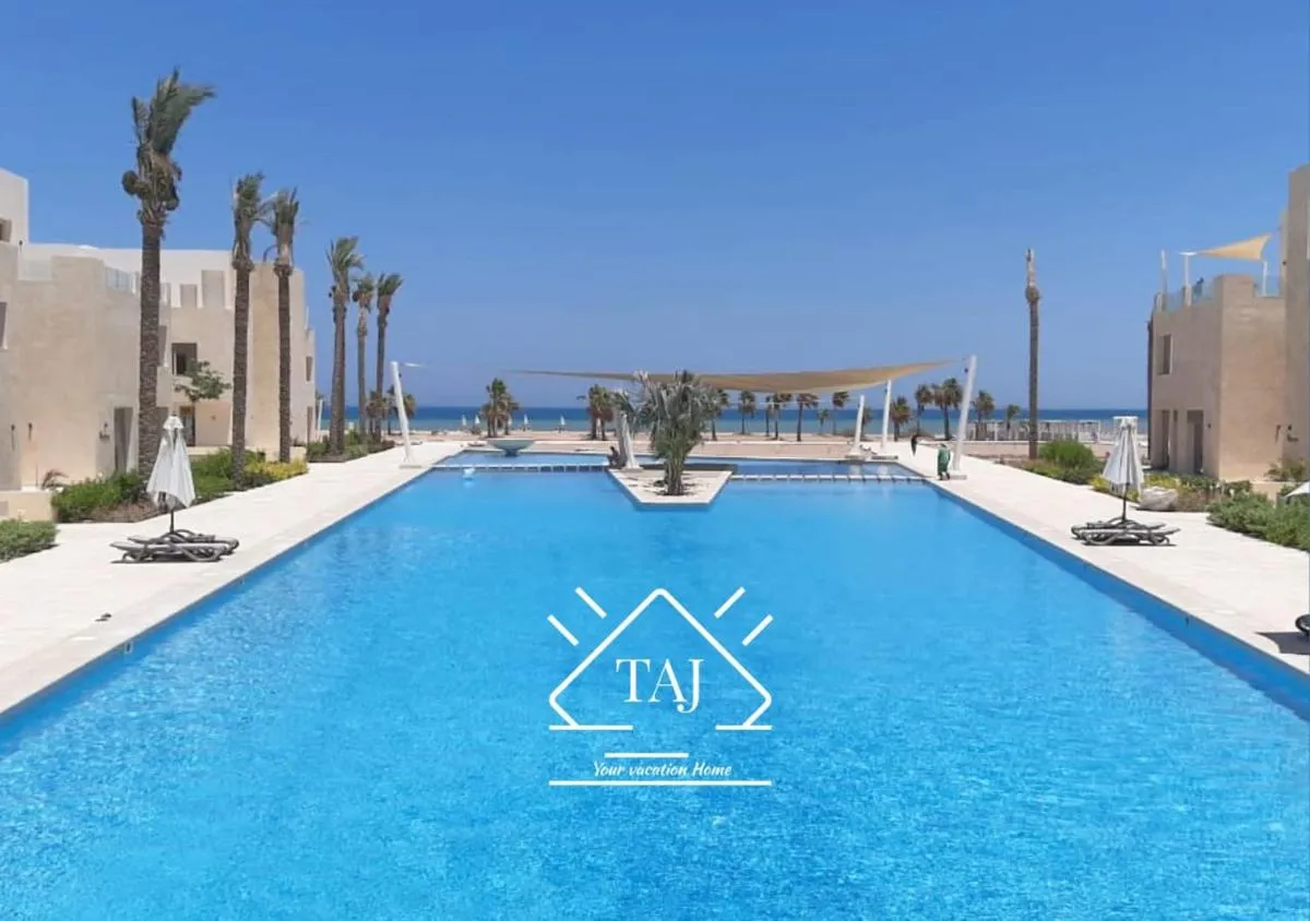 Image 3 of Taj Home ,cozy mangroovy 2BR apartment..pool&Beach access