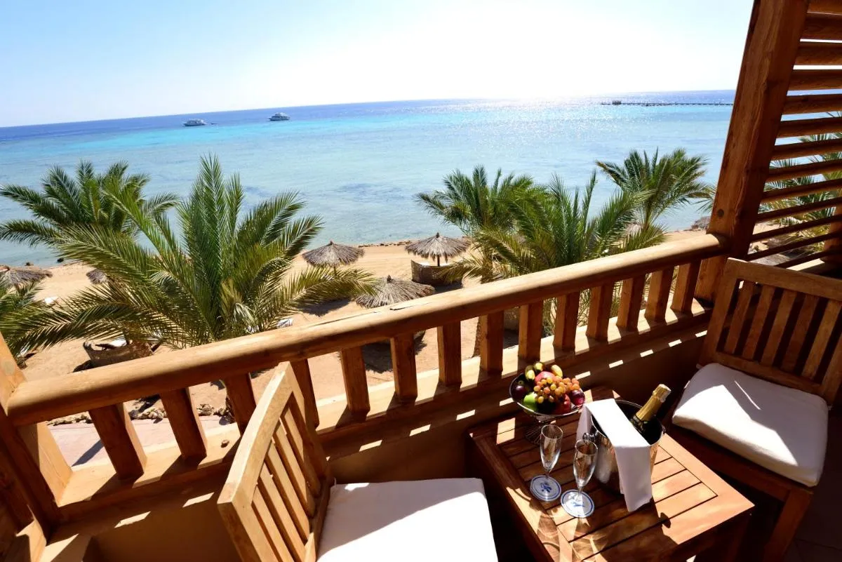 Image 2 of The Breakers Diving and Surfing Lodge Soma Bay