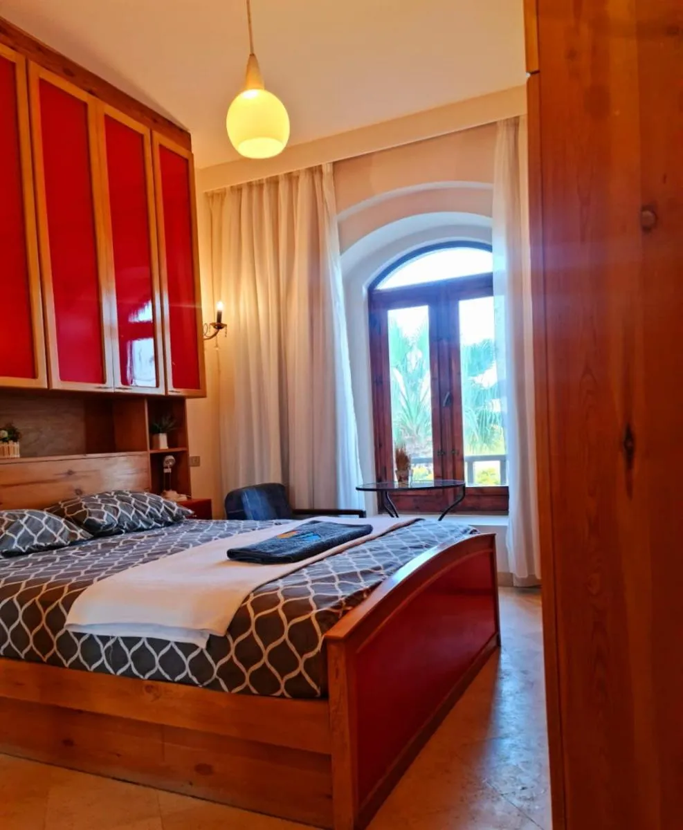 Image 4 of West golf 2bedroom