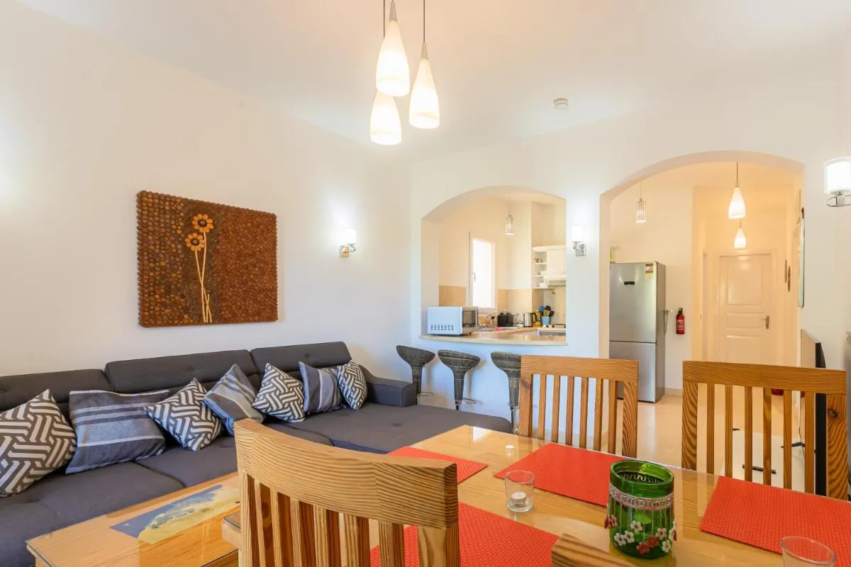 Image 4 of 2 Bedroom Condo, with Pool, and Beach & Lagoon Access