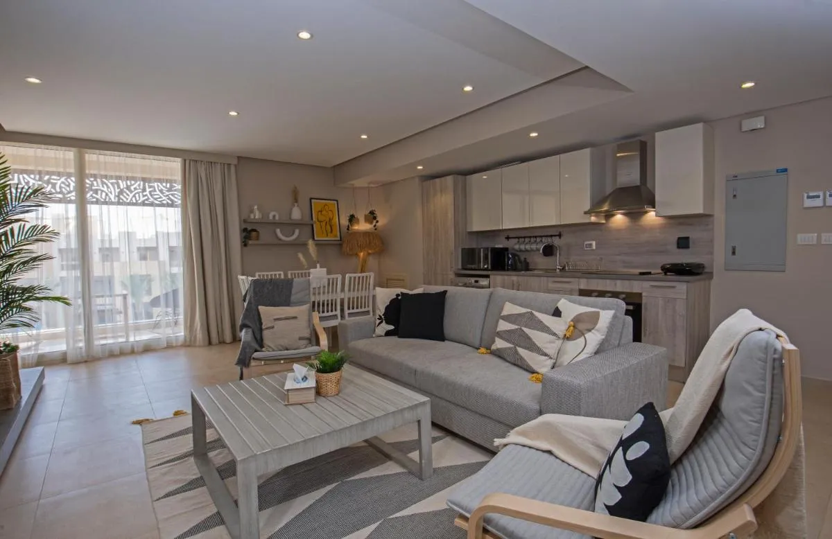 Image 4 of A Stunning Seaview Penthouse; 3bedrooms + nanny