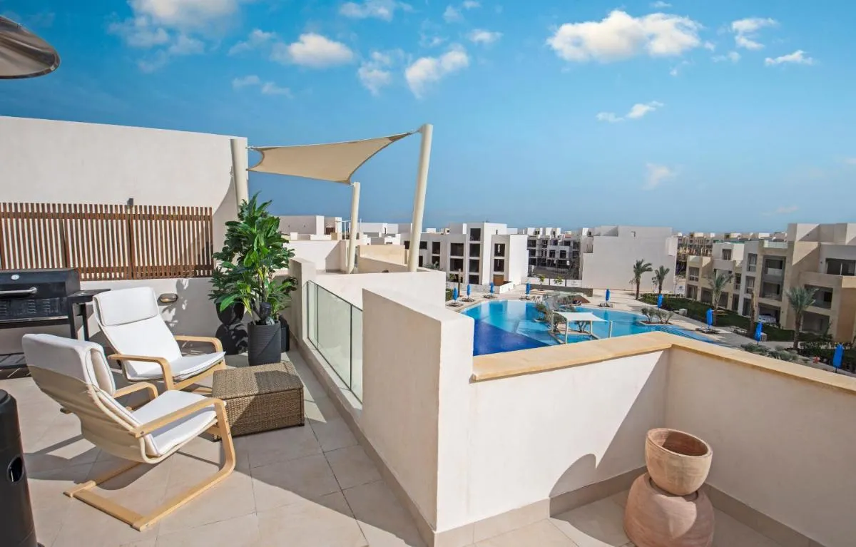 Image 6 of A Stunning Seaview Penthouse; 3bedrooms + nanny