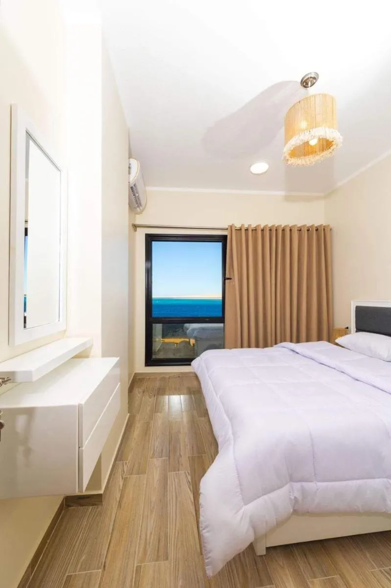 Image 3 of BLUE ViEW SUiTES