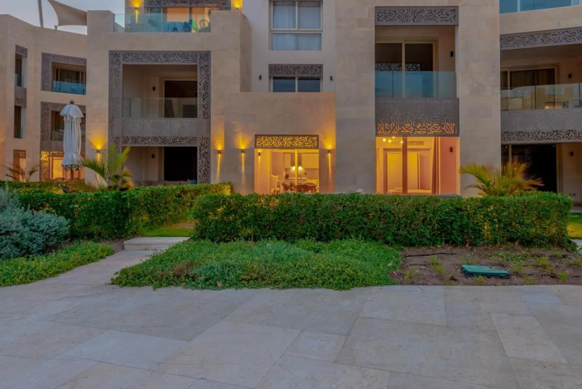 Image 6 of Cozy 1-Bedroom Apartment in Mangroovy, El Gouna. Private terrace, garden and pool access