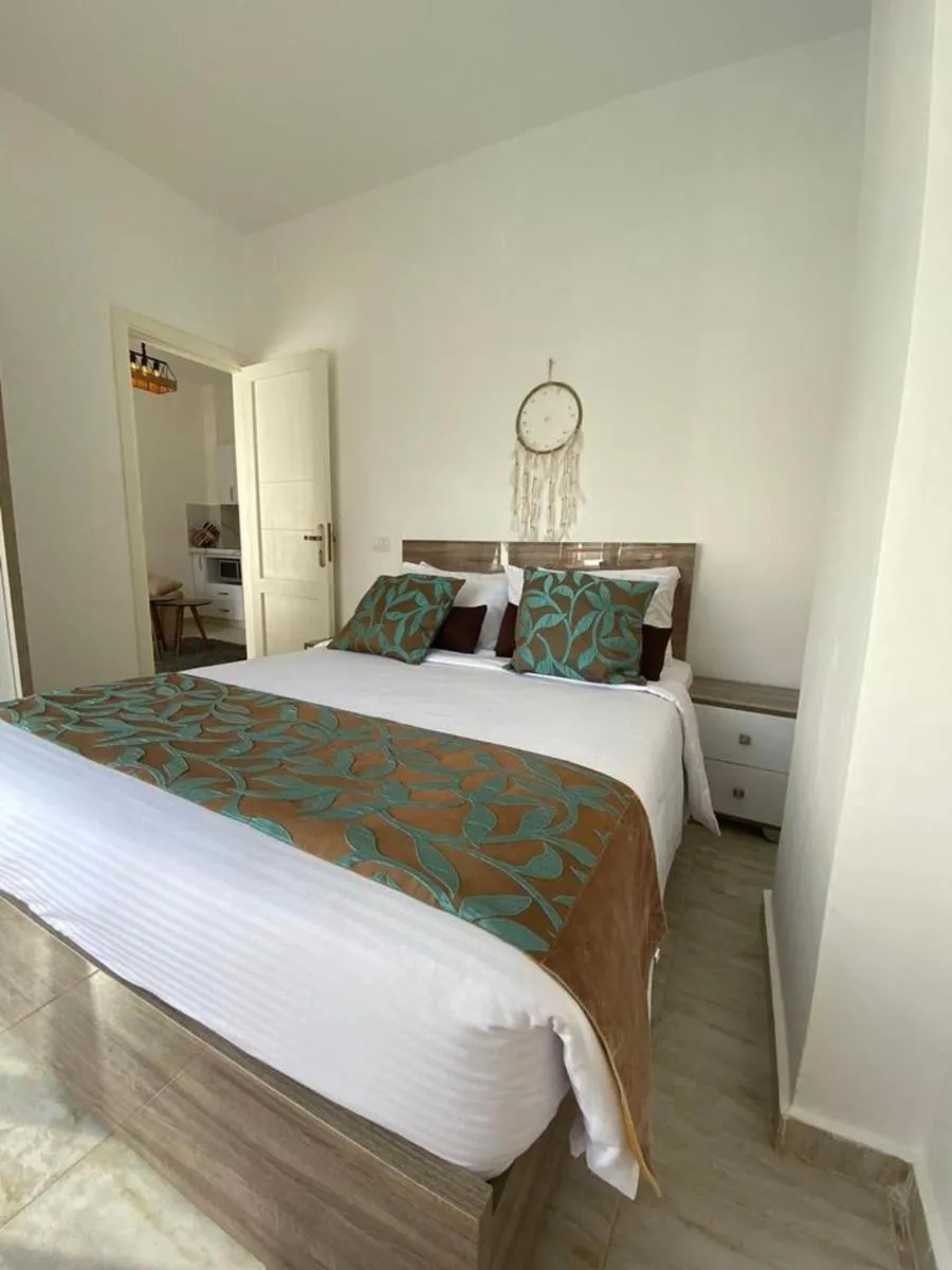 Image 1 of Elegant and Welcoming one bedroom apartment