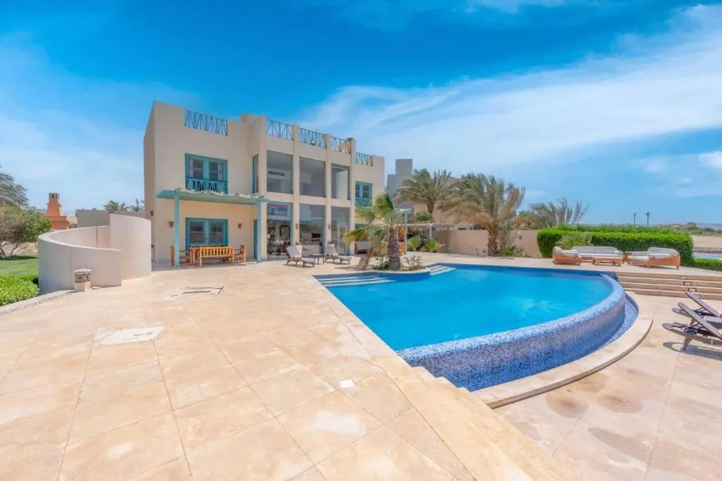 Image 3 of Golf Luxury villa with private pool