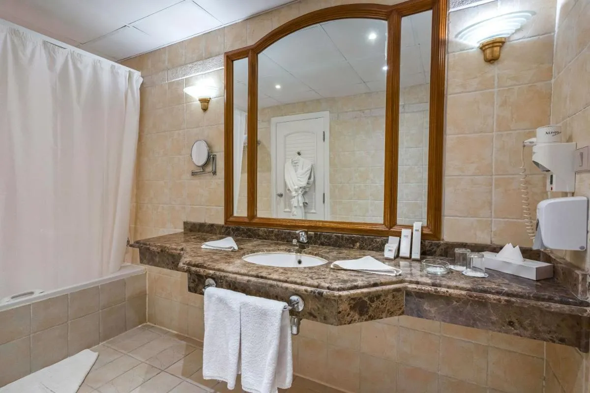 Image 2 of Hurghada Coral Beach Hotel