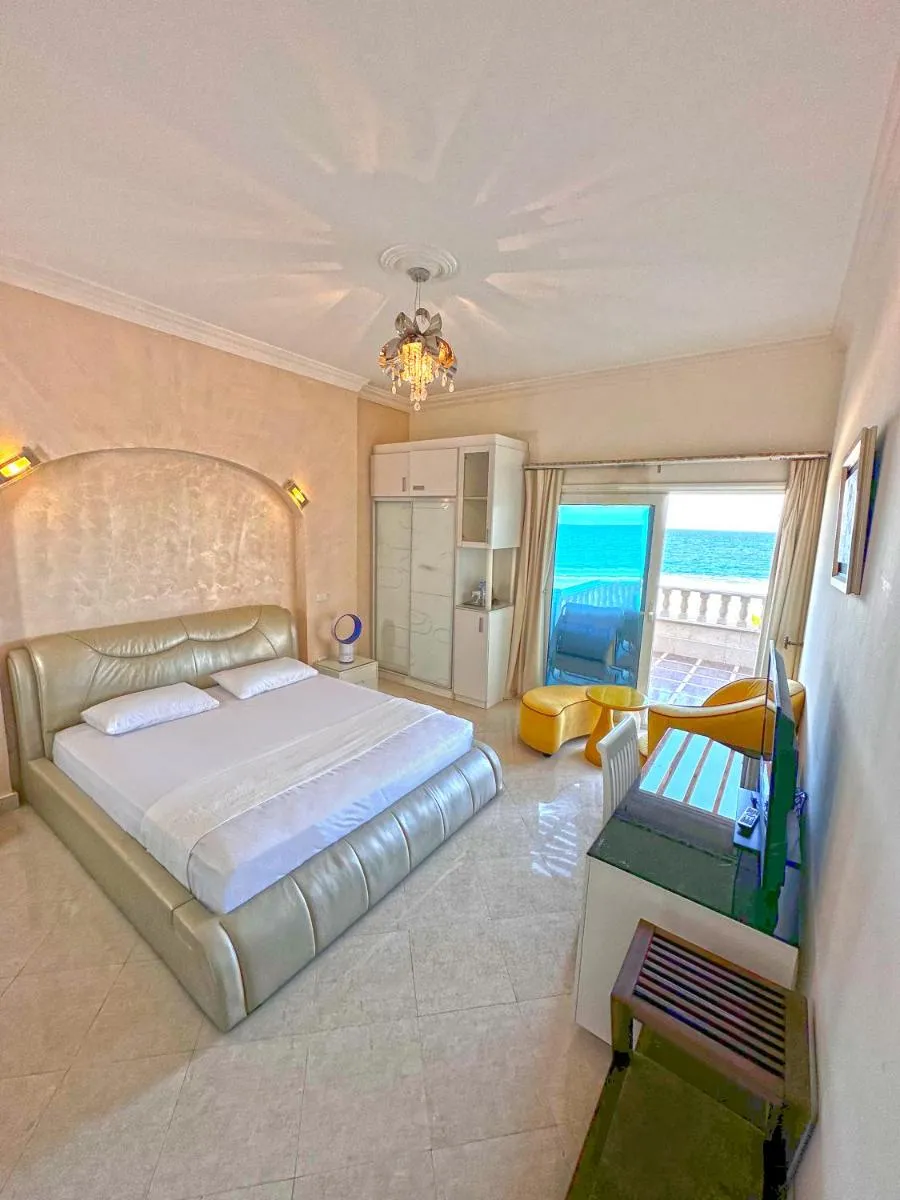 Image 3 of Luxury Seafront Pool Villa – 3 Stories & Roof floor – All Master Bedrooms