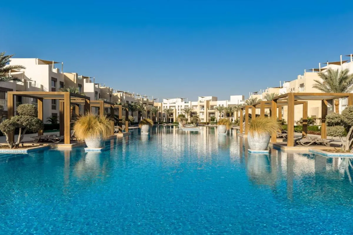 Image 4 of Remarkable & Rare 2BDR Mangroovy Free Pool & Beach