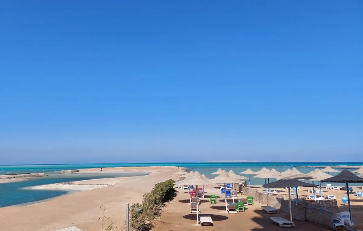 Image 6 of Sea front family 3bedrooms apartment