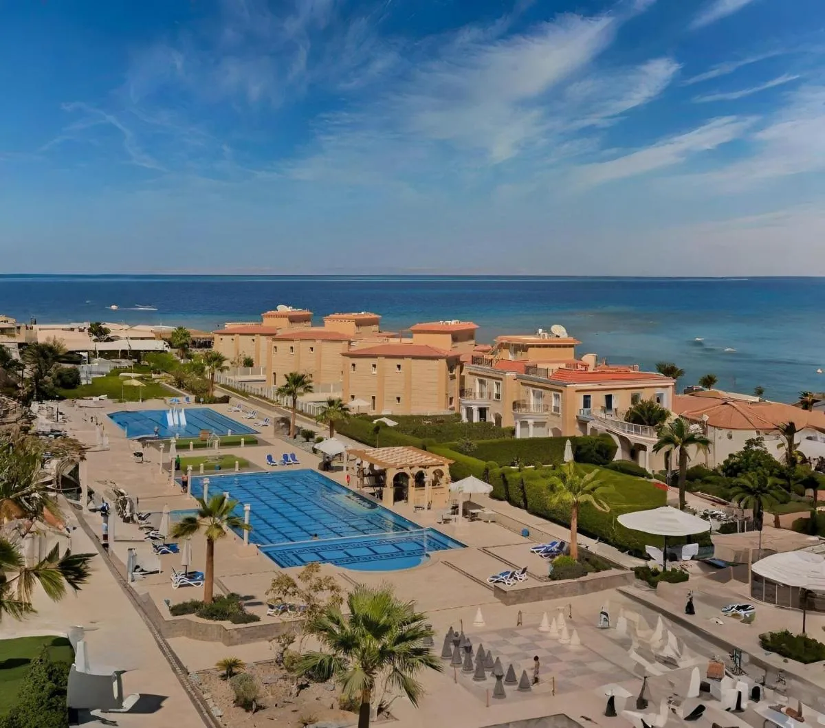 Image 5 of Selena Beach Resort – Premium Suites