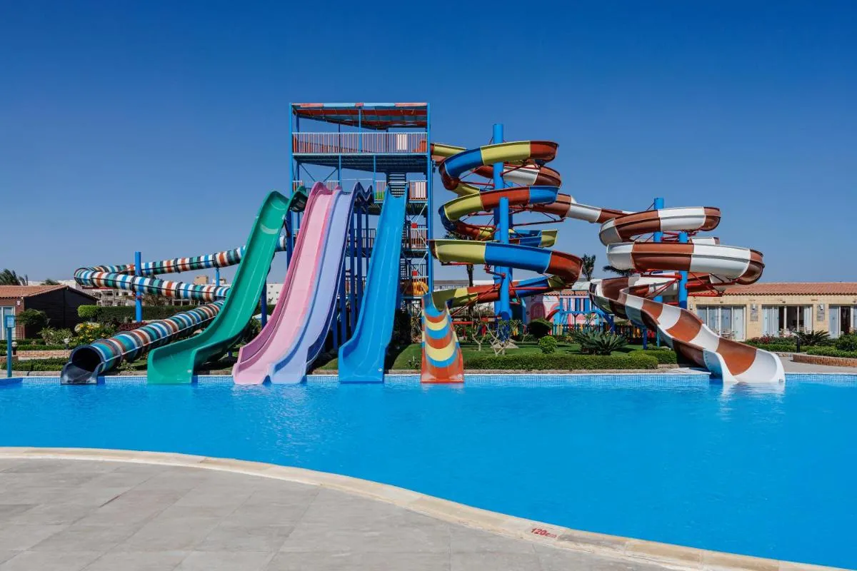 Image 3 of Sunrise Alora Aqua Park Resort