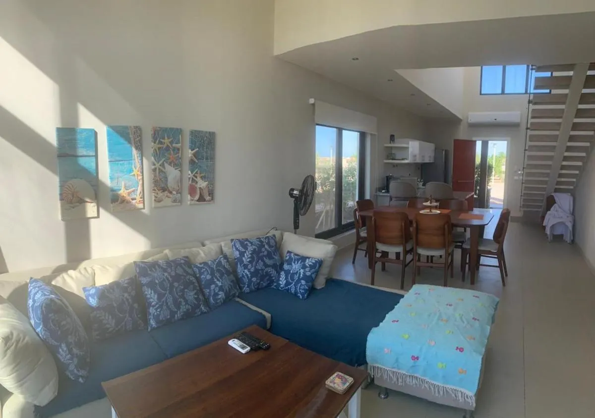 Image 3 of Tawila, 4 Bedroom Villa, Brand new, directly on a lagoon