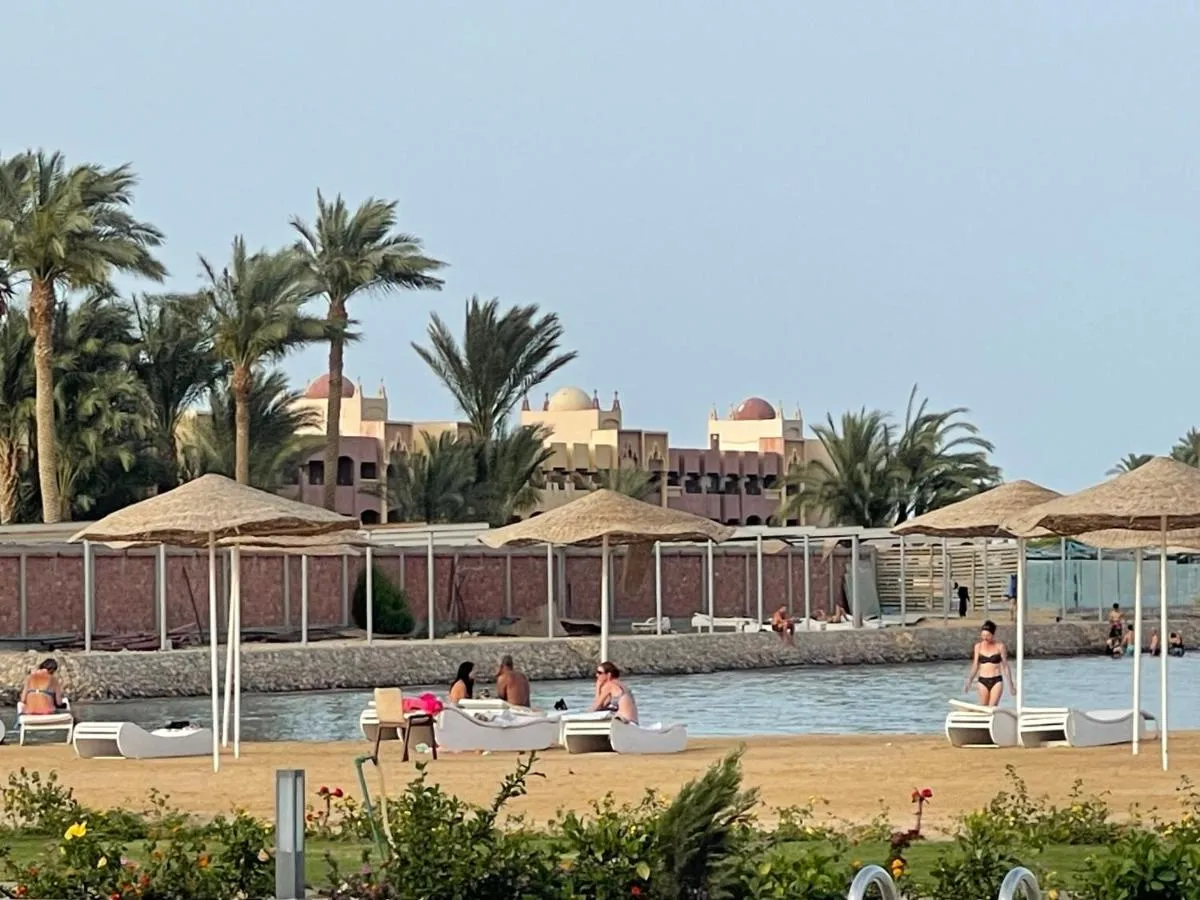 Image 6 of شقة علي البحر 2